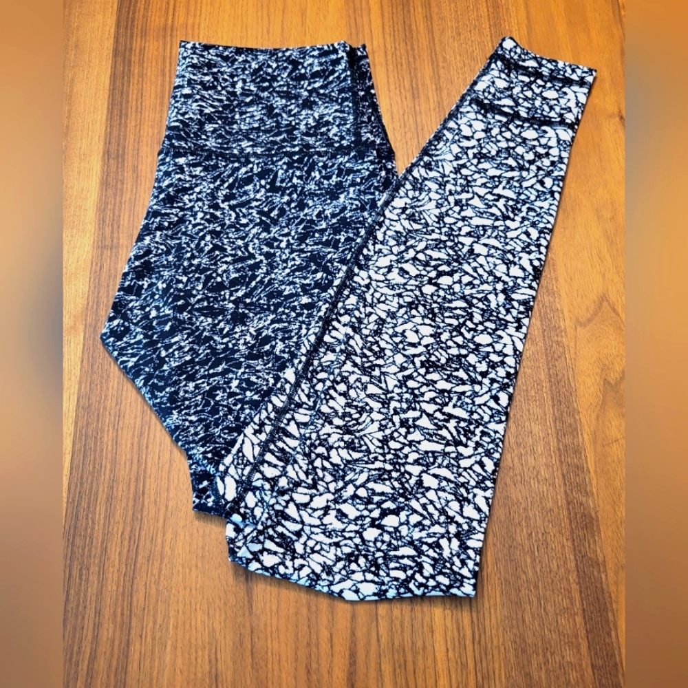 Sz 12 Wunder Under Hi-Rise B&W leggings
